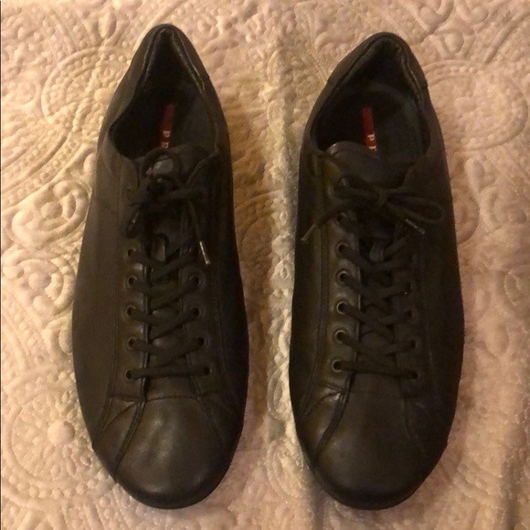 Black leather Prada sneakers - Picture 1 of 8